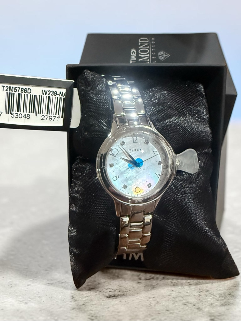 Timex Women's Silver Stainless Steel Bracelet Watch - Silver Dial